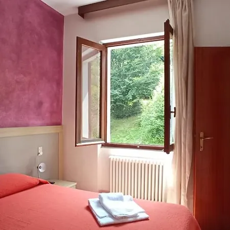 Diana Otel